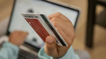 [P] Aprobat în timp record: Procesul unui credit rapid online explicat pe înțelesul tuturor