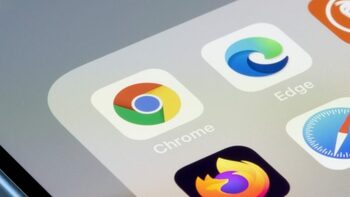 Pericolul care stă la pândă pe Chrome și Edge: Mai multe extensii te expun escrocilor cibernetici