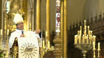 Un episcop care avea 17 amante, demascat după ce două dintre el s-au luat la bătaie. A fost pârât superiorilor de (…)