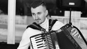 Tragedie fără margini în Pitești! Cristi Marin, un tânăr muzician, s-a stins din viață la vârsta de doar 28 de ani. (…)
