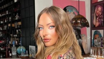 Delia, apariție incendiară la nunta fiului lui Costel Biju. Suma fabuloasă pe care a primit-o artista