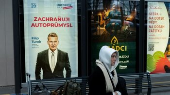Postările rasiste, homofobe, sexiste ale politicianului ceh care vrea „externele” întârzie formarea noului guvern