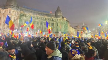 România fierbe. Zeci de mii de oameni au ieşit în stradă. Proteste și manifestații, ultimele știri