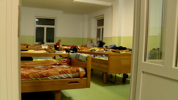 Pacienţj bătuţi şi ţinuţi în condiţii inumane la Târnăveni. Conducerea spitalului: Raportul e rău intenţionat