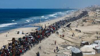 Palestinienii încep să se întoarcă în nordul Gazei după instaurarea armistițiului