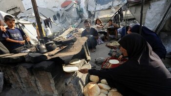 Amnesty International: Israelul duce o politică deliberată de înfometare în Gaza