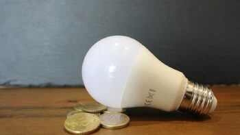 Ajutorul financiar pentru energie în România, cum știi dacă îl poți primi. Un număr de telefon îți oferă toate (…)