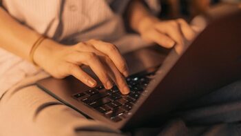Fraudele online iau amploare: Doar 4% dintre victime își recuperează banii