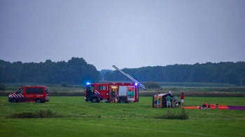Un balon cu aer cald s-a prăbușit în timp ce transporta 34 de oameni, în Olanda! În urma aterizării violente, o (…)