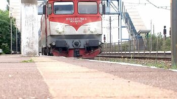 Trafic feroviar oprit pe magistrala Bucureşti – Craiova, în apropierea staţiei CF Drăgăneşti Olt