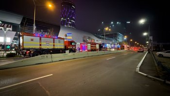 Incendiu într-un centru comercial din Sectorul 2. Aproximativ 1.100 de persoane au fost evacuate