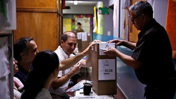 Argentina votează în plină criză economică și pe fondul controverselor privind influența lui Donald Trump