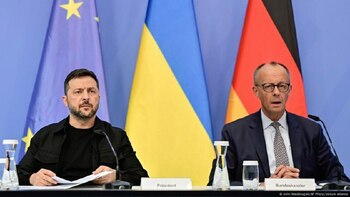 UE ar putea relaxa sancțiunile împotriva Rusiei în schimbul păcii. Germania vrea ca summitul Trump-Putin-Zelenski să (…)
