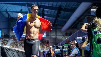 Experiență de lux! Cât costă o oră de antrenamant în bazin cu David Popovici