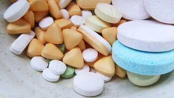 Medicamentul la care pacienții renunță pentru că „afectează ficatul”. Medic: „Adevărul este exact invers”