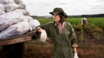 Fermierii îi cer preşedintelui Nicuşor Dan să nu promulge legea prin care cresc impozitele. „Împovărează și mai mult (…)