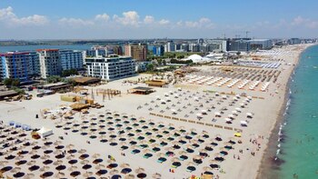 Un declin fără precedent: voucherele de vacanță dispar, turismul se prăbușește