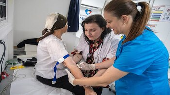 Caravanele medicale, între speranță și incertitudine. CNAS spune că va face demersuri rapid, dar are un gol de 10 (…)