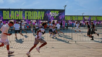 Studiu: Pentru aproape jumătate dintre tinerii din România, cel mai râvnit cadou este un bilet la Beach, Please! – (…)