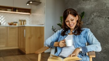 Hobby-urile preferate ale românilor: de la sport și lectură la somn și sateliți