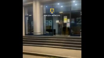 Reținut de polițiști după ce a încercat să violeze o femeie în Parcul Văcărești. Individul, cunoscut cu antecedente (…)