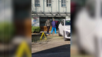 Spitalele lăudate de Ministerul Sănătății, în vizor. Angajaţi filmați în halate pe stradă, focare în saloane