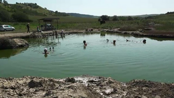 În România se mai află un loc celebru pentru curele cu NĂMOL, în afară de Techirghiol. Este o adevărată oază de (…)