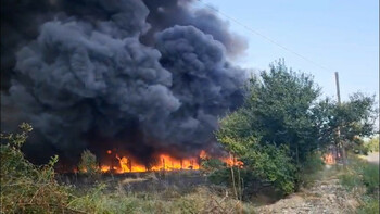 Incendiu puternic în Giurgiu: zeci de hectare de vegetație și un depozit de plastic distruse