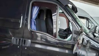 Peste 20 de mașini distruse într-o singură noapte în Târgu Jiu