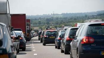 Cât de încet trebuie să conducă un șofer în România ca să fie amendat cu până la 600 de lei