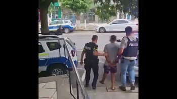 Dolj: Bărbat reţinut după ce a provocat un scandal cu soţia, iar apoi a ameninţat un poliţist