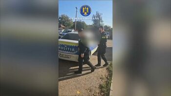 (VIDEO) Percheziții în Mehedinți într-un dosar de furt și fraude financiare