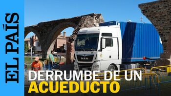 (VIDEO) Un şofer român a distrus cu TIR-ul un apeduct vechi de secole din Spania