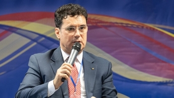Remus Pricopie îi 'urechează' pe cei care comentează evenimentele importante interne și externe: Graba de a comenta (…)