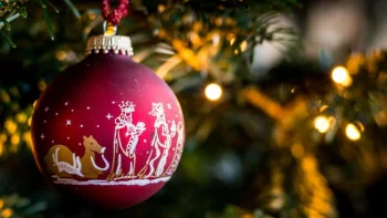 Târgul de Crăciun din centrul orașului Iași a fost deschis. Sute de persoane au asistat la aprinderea iluminatului (…)