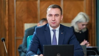 Ministrul energiei a donat statului 20% din salariul său și le cere șefilor de companii să facă același lucru