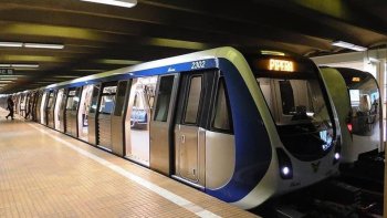 Metrorex are să-i dea 40.000 de euro unui angajat concediat după ce a fost acuzat că a cerut spagă