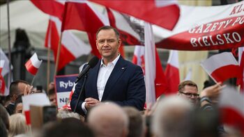 Polonezii plecați în Germania se întorc în număr impresionant în țara lor, atrași de creșterea economică, (…)