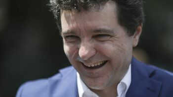 Nicușor Dan le râde în față profesorilor și medicilor care l-au votat: O parte din bani o să-i luăm de la sănătate (…)