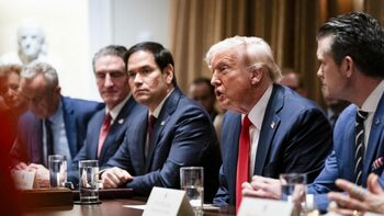 Departamentul de Stat american concediază peste 1.300 de angajaţi