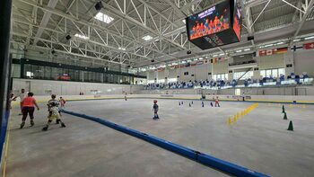 Patinoar de vară la Berceni Arena – Distracție pe role de joi până duminică