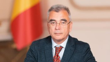 Petrișor Peiu (liderul senatorilor AUR): „După vizita lui Ilie Bolojan la Viena, Guvernul a prelungit ilegal licența (…)