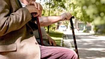 Mulți pensionari pierd bani fără să știe! Ce sunt sfătuiți să facă