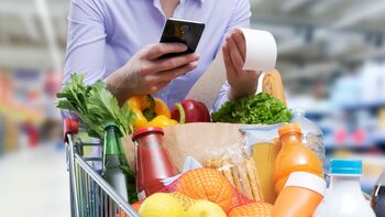 Alimentele de bază nu se vor mai scumpi! Plafonarea adaosului comercial, prelungită cu 6 luni