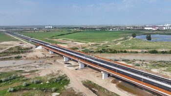 Podul peste râul Buzău a fost deschis circulaţiei. Imagini de pe Autostrada Moldovei cu cel de-al doilea cel mai (…)