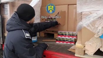 Șofer sârb, arestat după ce a fost prins în vama Calafat cu TIR-ul plin de țigări de contrabandă