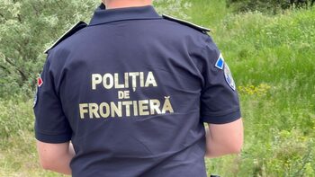 Schimbare de uniforme în plină austeritate! Poliția de Frontieră cheltuie aproape 5 milioane de euro pe cămăși – UPDATE