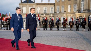 Nicușor Dan se întâlnește astăzi cu Emmanuel Macron la Palatul Élysée, în cadrul primei vizite oficiale în Franța