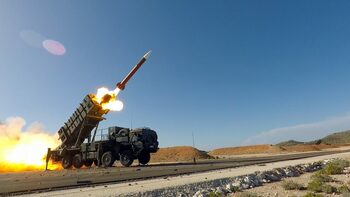 Donald Trump ia în considerare să trimită Ucrainei un sistem suplimentar de rachete Patriot