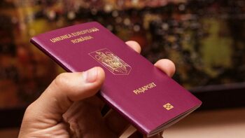 Schimbare pentru românii care au pașaport! Noua regulă se aplică de la 15 septembrie 2025!